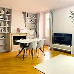 View Boutique